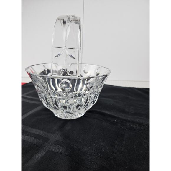 BLOCK Other - Vintage Poland‎ BLOCK Lead Crystal Tulip Garden Handled Flower Basket Y3916 8"